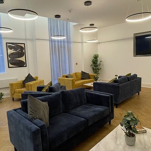 Studio Flat, Drury Lane, L2 - Photo 1