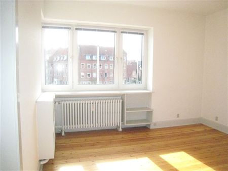 Nyborgvej, Odense C - Palnatoke på hjørnet af Palnatokesvej - Photo 4