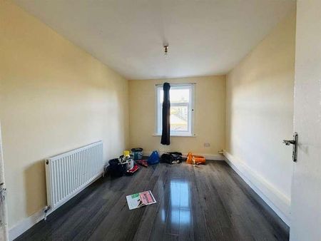 Ley Street, Ilford, IG1 - Photo 3