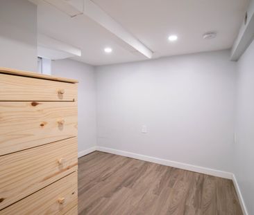 1 Bedroom Lower Unit in St. Catharines!! - Photo 2