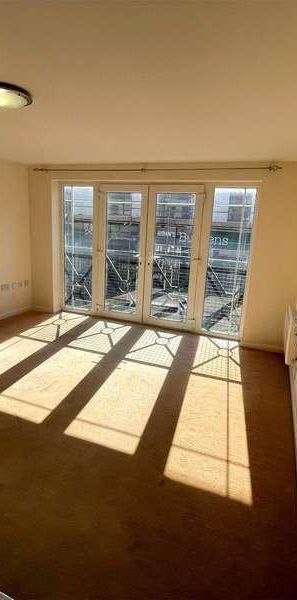 The Theatre House, Camp Road, Farnborough, Hampshire, GU14 - Photo 1