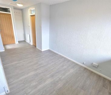 1 bedroom semi-detached house to rent - Photo 6