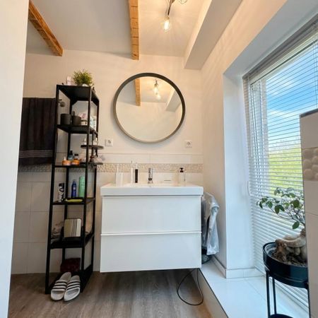 Ruhig wohnen mit Terrasse: 2-Zimmer-Wohnung mit großzügigem Außenbereich & Einbauküche - Photo 4