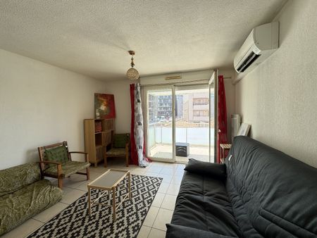 Location Appartement 2 pièces 40m² SETE 34200 - Photo 3