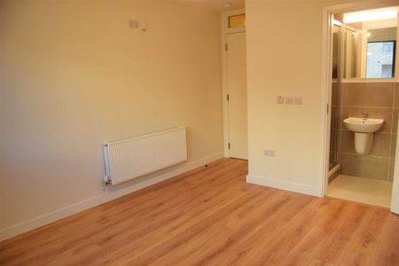 New Priory, Hole in the Wall Road, Donaghmede, Dublin 13, Clongriffin, Dublin 13 - Photo 4