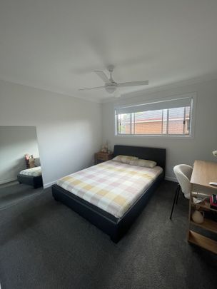 MODERN TOWNHOUSE - Photo 1