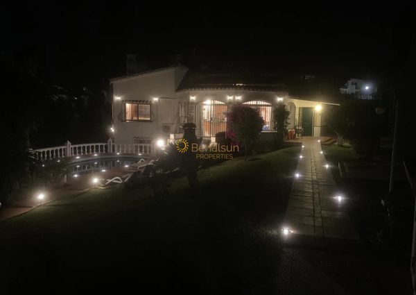 Villa for rent in Las Lagunas (Mijas), 3.000 €/month
