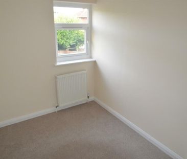 3 Bed Terraced House, Brooklyn Road, NG6 - Photo 2