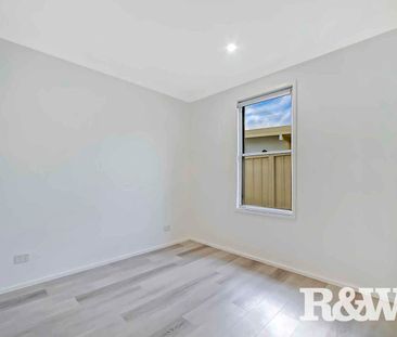 Prime Location - Photo 6