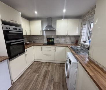 Heol Awstin, Swansea, SA5 - Photo 4