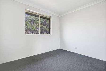 Modern and Affordable 2-Bedroom Apartment in Homebush West - Photo 2