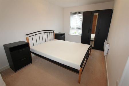 Bouverie Court, Leeds City Centre, LS9 8LB - Photo 2