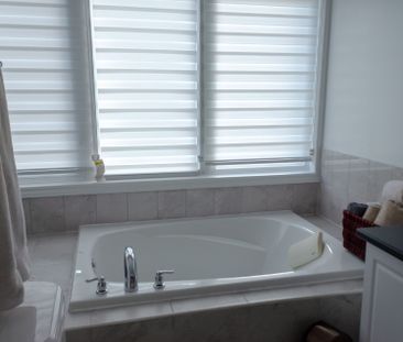 For Lease - 2481 BADGER Crescent Unit# 4, Oakville, Ontario - Photo 6