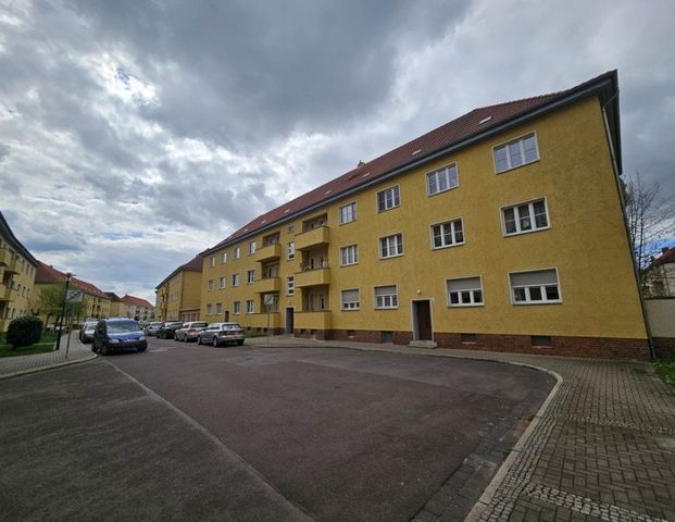 Idyllisch gelegene 2- Zimmerwohnung inkl. Tageslichtbad mit Badewanne+Balkon+separater Küchenbereich - Photo 1