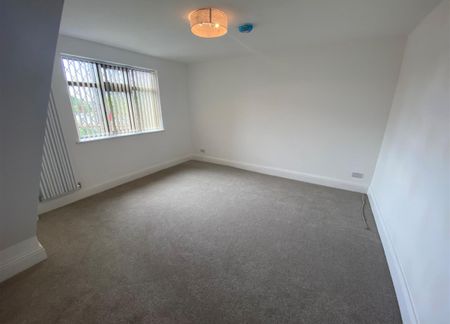 4 bedroom house - detached to rent - Photo 5