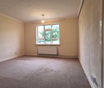 Warburton Gardens - Photo 2