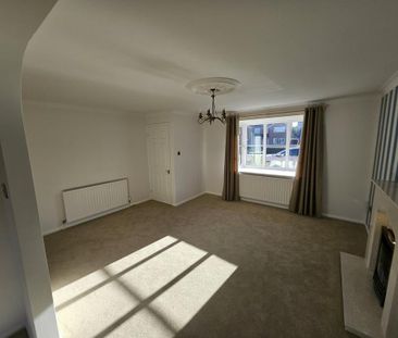 3 bedroom detached house to rent - Photo 5