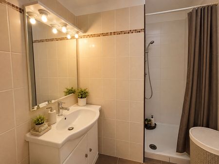 Location Appartement 3 pièces 63m² - Photo 4