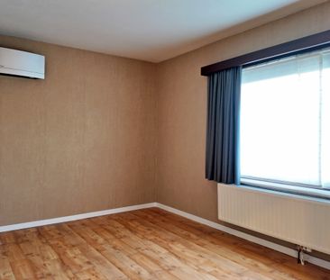 Rustig gelegen vrijstaande gezinswoning met ruime tuin in Eeklo! - Foto 5