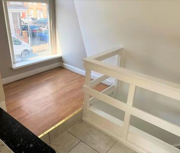 1 Bed Flat, Granville Road, LU1 - Photo 3