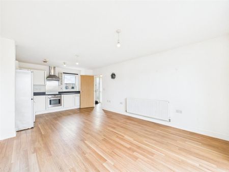 1 bedroom flat to rent - Photo 5