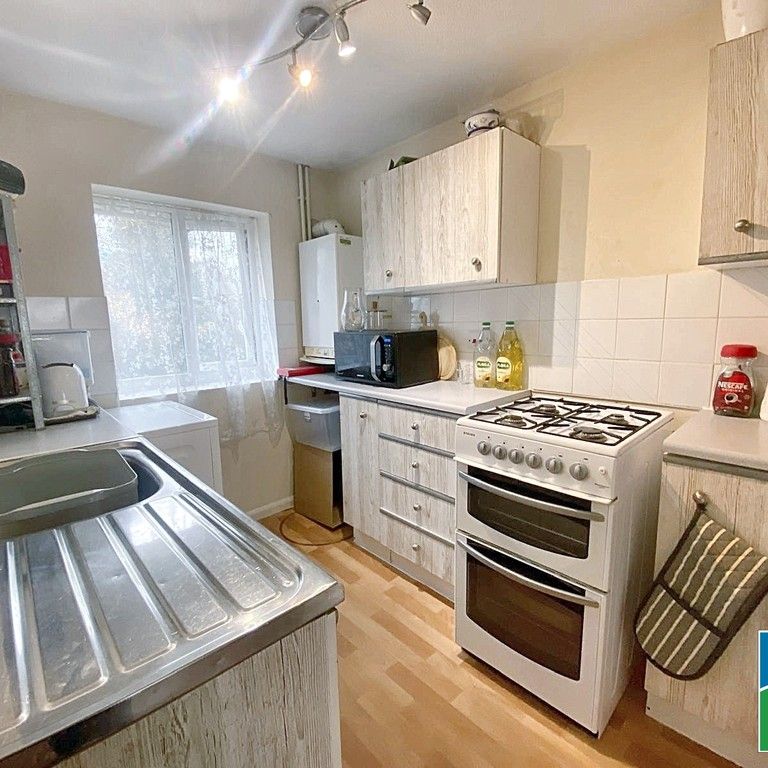 1 bed flat to rent in Abbots Mews, Cheltenham, GL52 - Photo 1