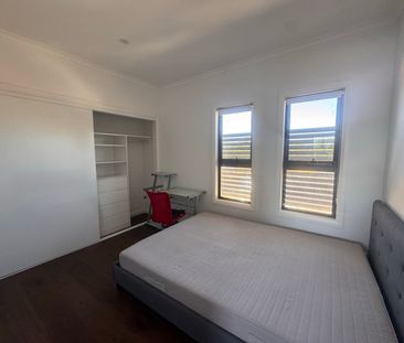 Glen Waverley - Photo 4
