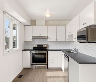 For Lease - 3205 Uplands Drive Unit# 27, Hunt Club - Windsor Park V... - Photo 5