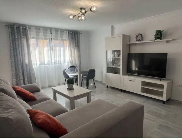 Flat - Málaga (Ensanche del Centro-Puerto) - Photo 1