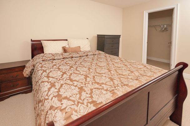 For Lease - 705 Jackpine Way, London North, Ontario - Photo 1