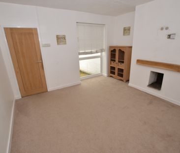 2 Bedroom Terraced House - Photo 6