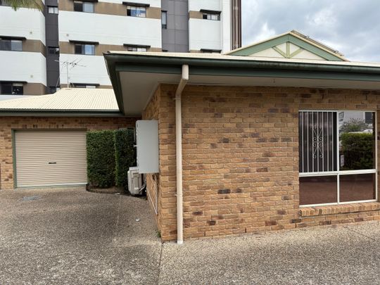 1/31 Mayhew Street, Sherwood QLD 4075 - Apartment For Rent | Domain - Photo 1