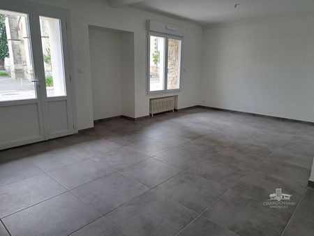 Location Maison 6 pièces 103m² - Photo 2