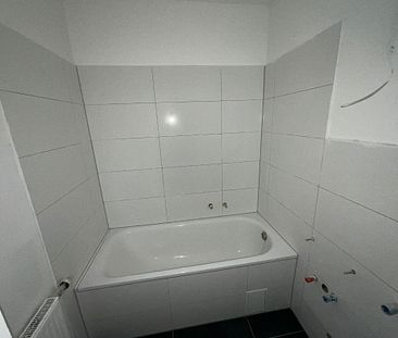 Sossenheim: schöne 3-Zimmer-Wohnung mit neuem Fußboden und Bad zu vermieten! - Photo 5