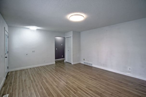 Beautiful 5-Bedroom Bungalow for Rent – 6607 Malvern Road NE Available Jan 1, 2026 - Photo 1