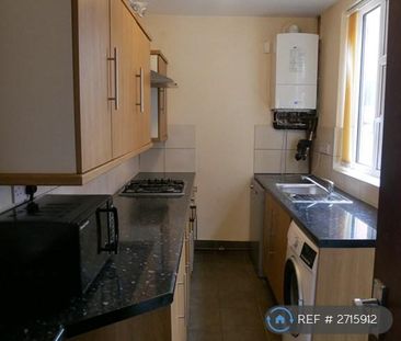 3 bedroom terraced house to rent - Photo 6