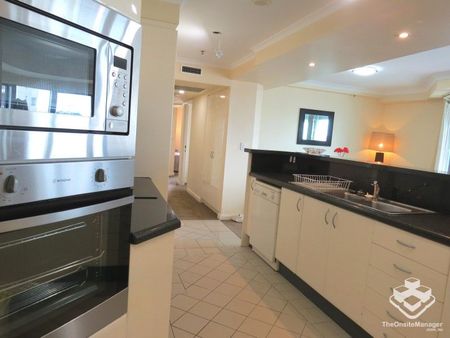 ADMIRALTY TOWERS ONE - 2 BEDROOM FURNISHED - Photo 4