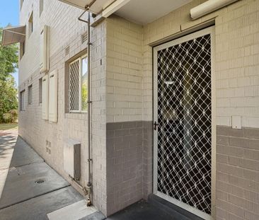 2 BEDROOM UNIT IN GATED COMPLEX - Photo 5