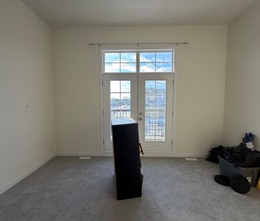 For Lease - 60 Oakmont Drive, Loyalist, Ontario - Photo 1