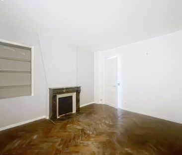 Appartement à louer - REIMS- RUE RUINART DE BRIMONT - Photo 1