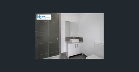 Spacious 4 Bedroom Townhouse in a Family-Friendly Location! - Photo 5