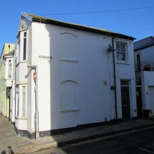 Charles Street, Herne Bay, CT6 - Photo 2