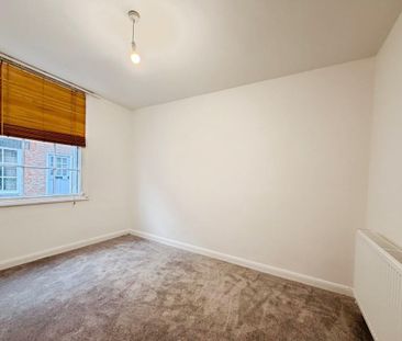 5 bedroom end of terrace house to rent - Photo 5