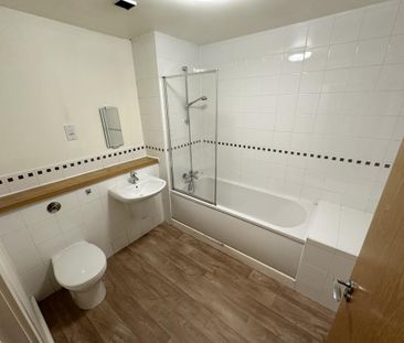 2 bedroom flat to rent - Photo 5