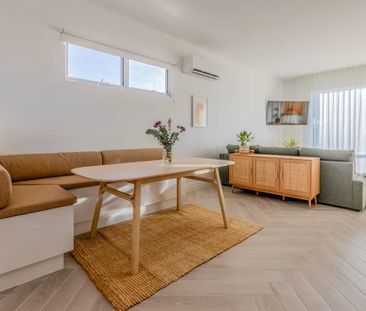 Luxe Guesthouse with views - Self Contained and Fully Furnished - Photo 1