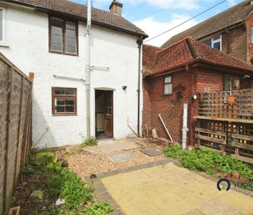 1 bedroom terraced house to rent - Photo 2