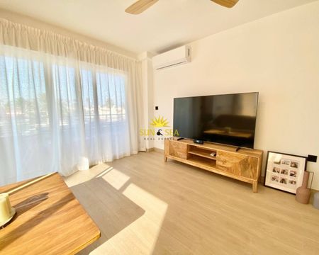 3 BEDROOM APARTMENT ON THE 1ST LINE OF THE BEACH - LA VELETA, TORREVIEJA - Photo 4