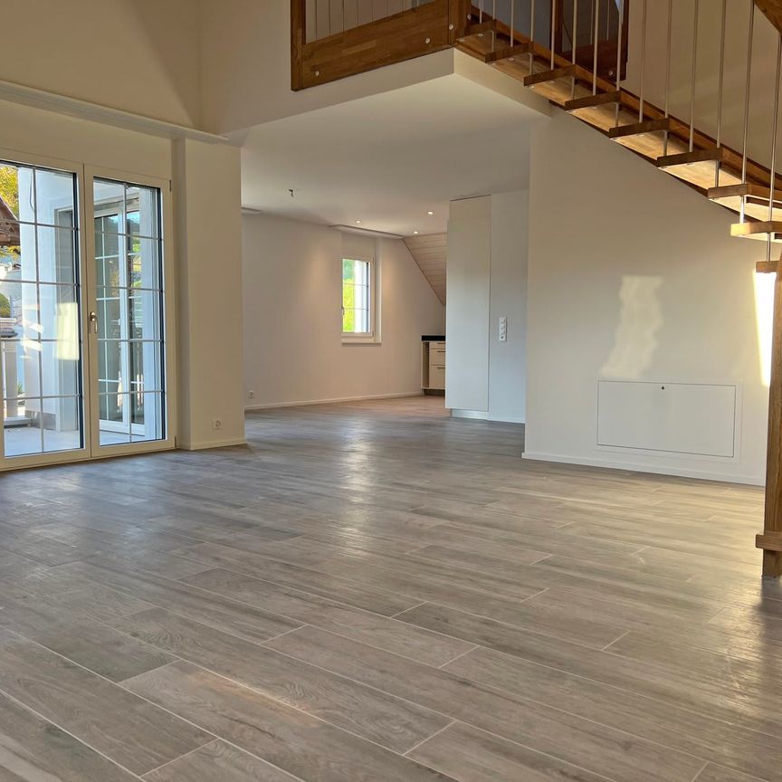 3.5 Zimmer, 122 m², 2. Stock - Photo 1