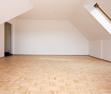 Charmante, komplett sanierte Mietwohnung mit Blick auf die Gleichen... - Foto 6