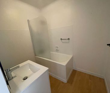 Location Appartement 2 pièces 49m² - Photo 4